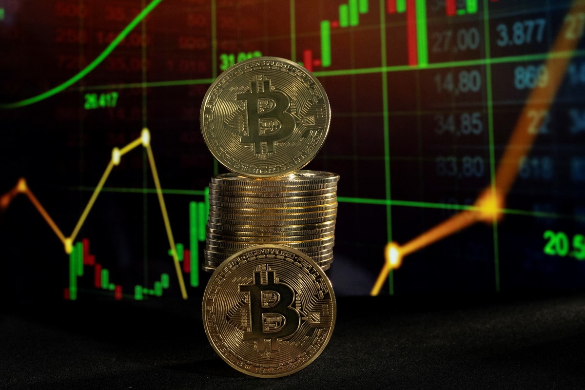 Crypto exchanges don’t stop even for holidays, bitcoin rose