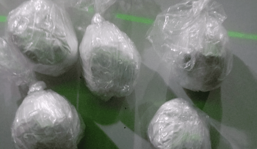 Photo/MUP TK: One person arrested, BMW X5 and drugs seized