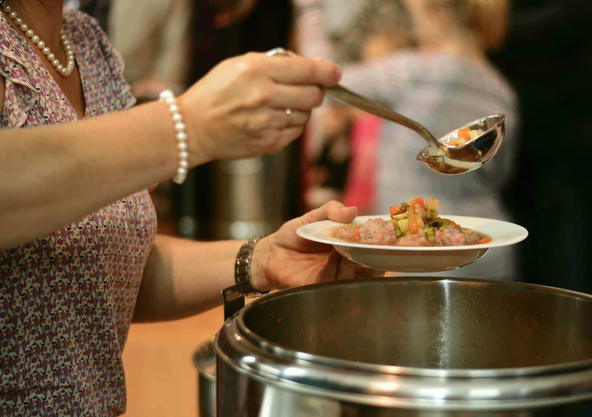 The number of users in public kitchens is growing: 700,000 citizens are on the verge of poverty!