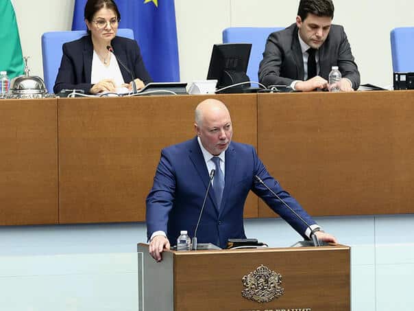 Bulgaria: Rosen Zhelyazkov accepted the mandate to form the government