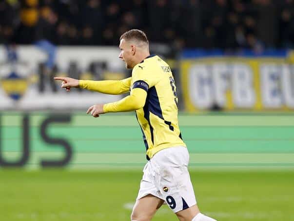 Jack master: naked and assistance for a reversal against Midtjylland