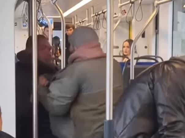 Chapter kicked out of Sarajevo tram, was with a child