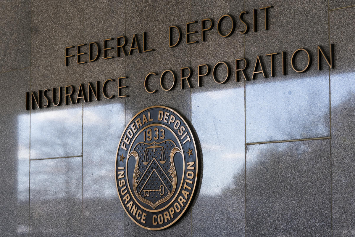 Lawsuit against 17 bankers due to the failure of SVB