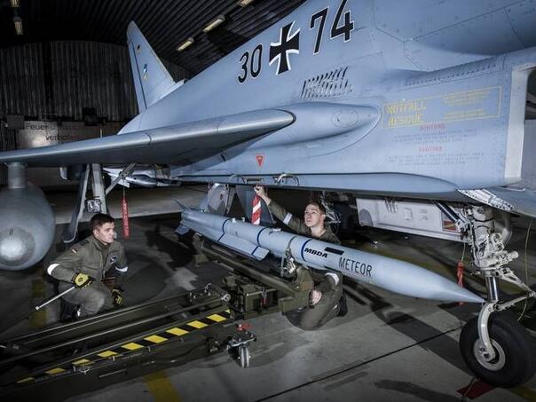 France sells Turkey powerful weapons, Greece disposes