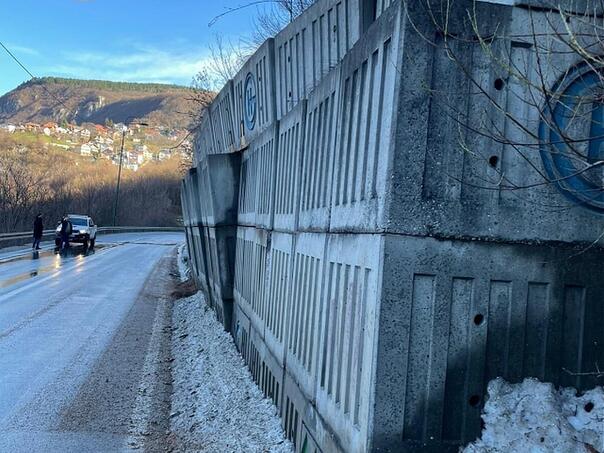 Traffic is still suspended at the exit from Sarajevo towards Pale