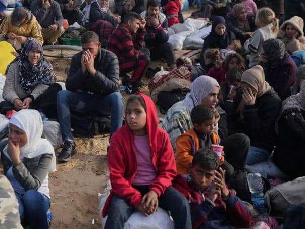 Israel is blocking the return of thousands of Palestinians to northern Gaza