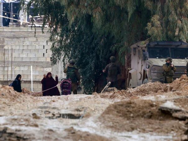 Israeli military continues with attacks in the west coast, more than 15 people killed