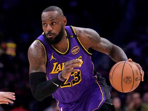 LeBron James broke Jordan’s record