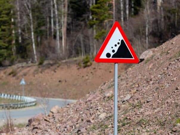 In Bosnia and Herzegovina possible landslides on the roads due to temperature fluctuations