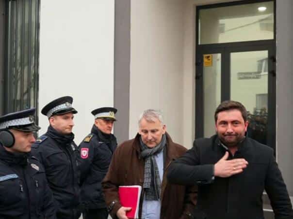 Scandal in Bijeljina: Petrović is banned from paying scholarships to students!