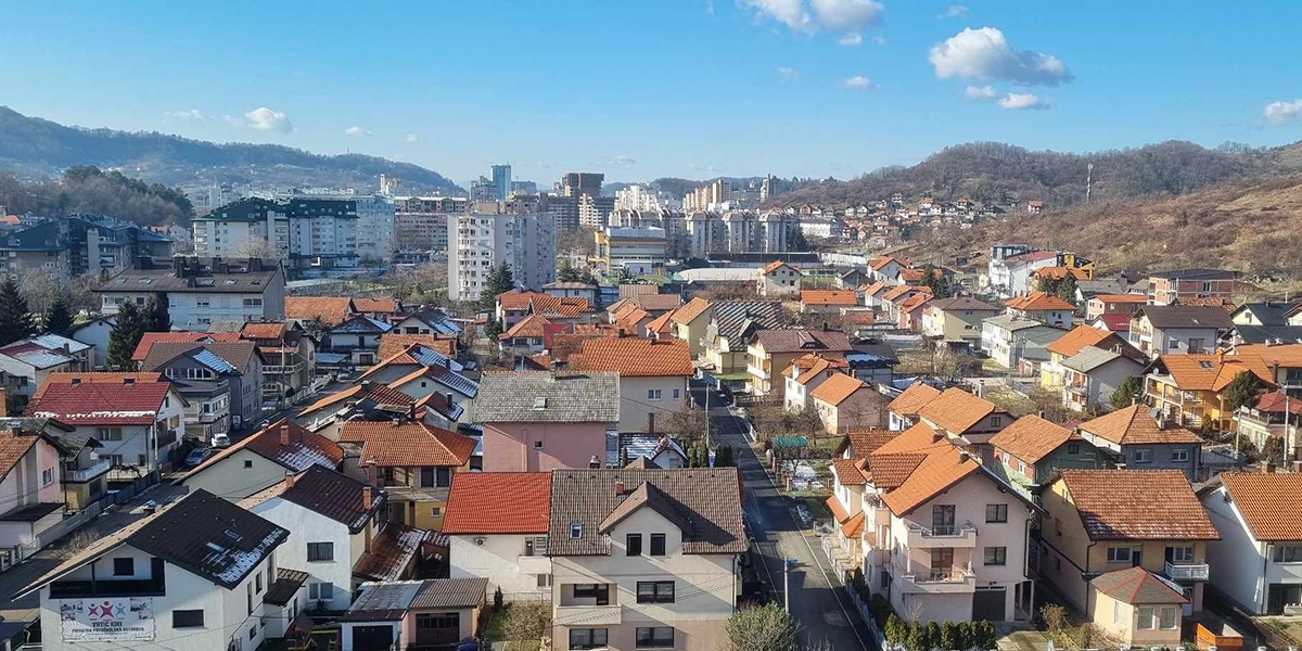 Tuzla could be left without public transport on Sundays: Decision temporarily postponed due to citizens’ reactions