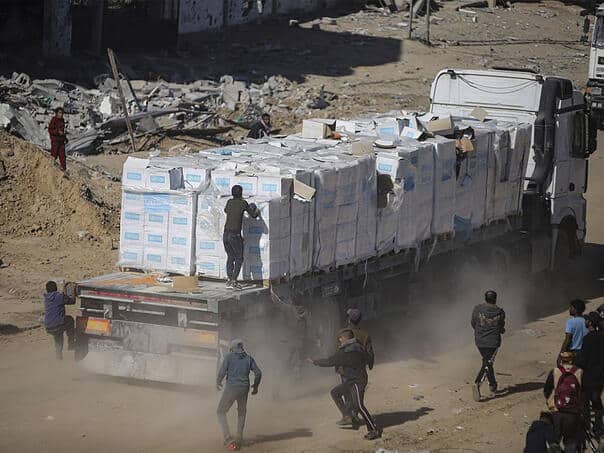 More than 800 humanitarian trucks entered the Gaza Strip
