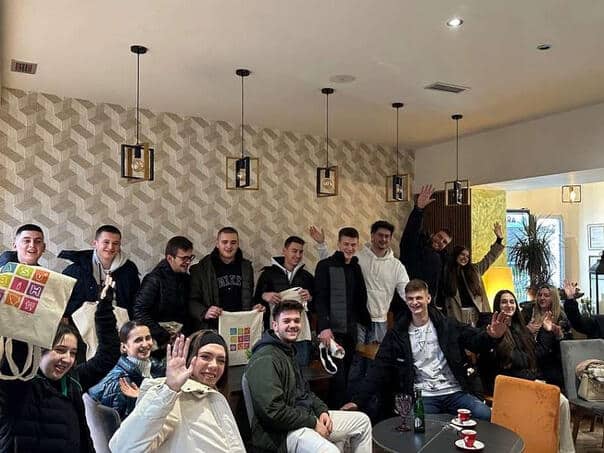 Successfully implemented humanitarian action High school students for high school students