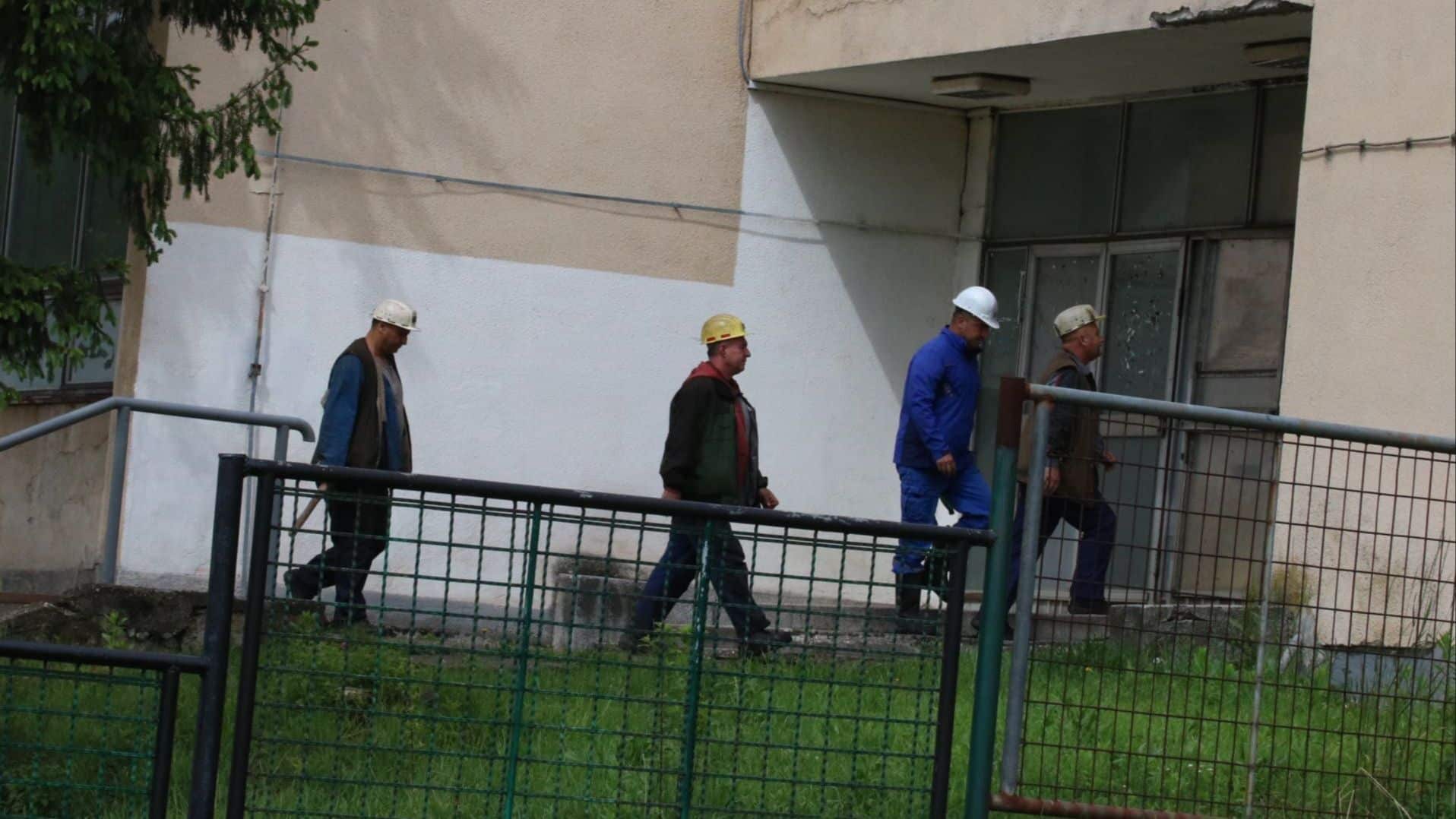 Paraphrized new collective agreement for mining: miners greater salaries and a warm meal, more coal is expected
