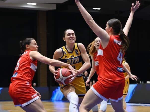 Women’s basketball teams: Lluxembourg declassed