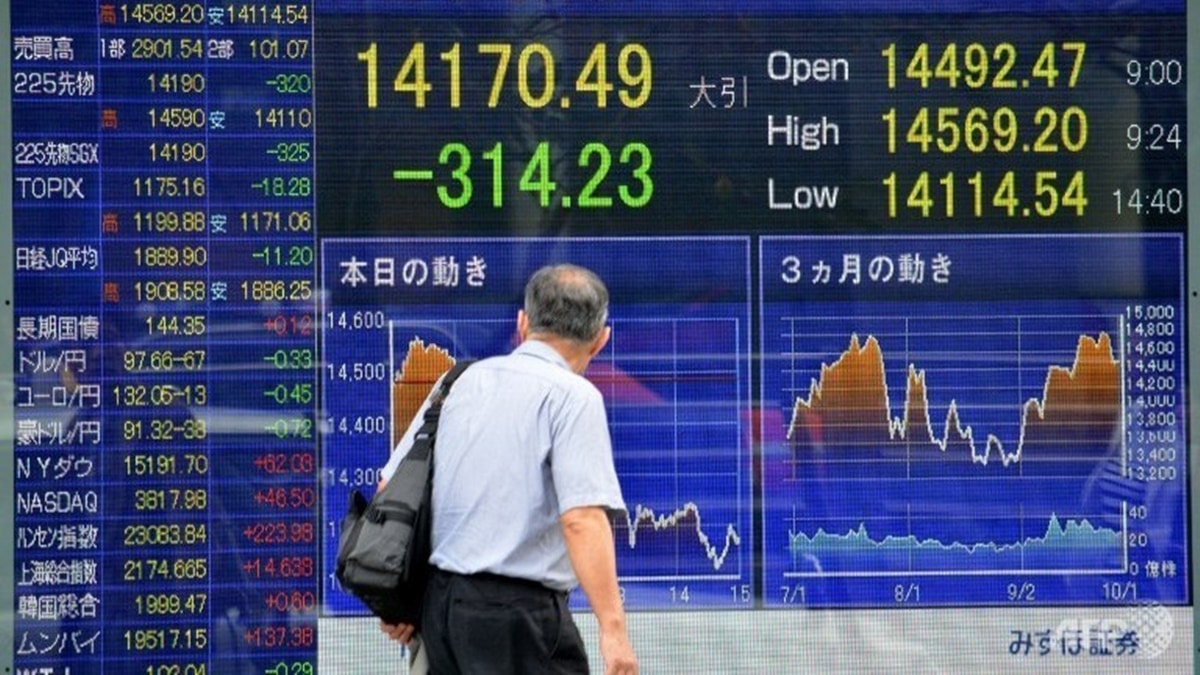 In Asian markets, careful trade