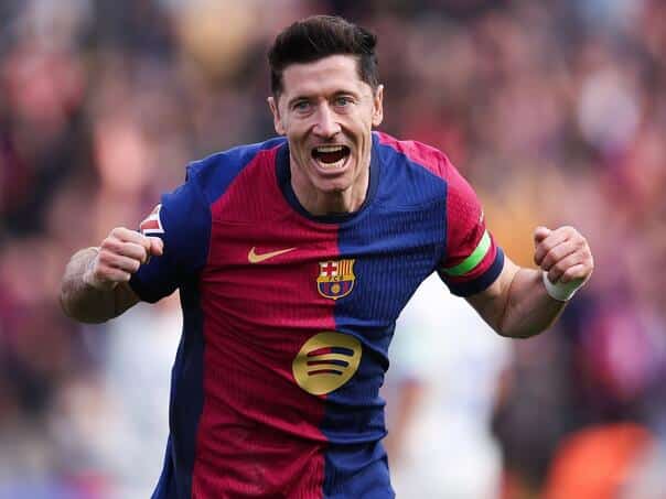 Barcelona minimally defeated Alaves, Lewandowski Sagittarius