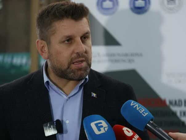 Duraković: Common celebration of the Statehood Day of Serbia and the RS stroke at the sovereignty of BiH