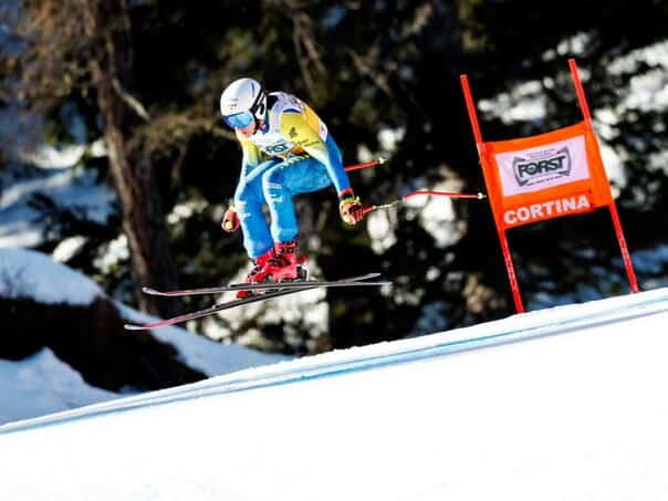 Elveda’s Muzaferry continues a competition in the FIS World Cup