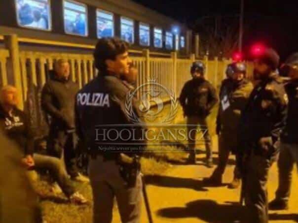 Udinese fans set up an ambush and stopped the train so the rivals beat the rivals