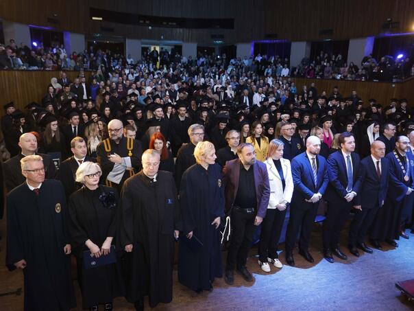 Promotion of graduates and Magistrants UNSA: The message of the rector exuded pride