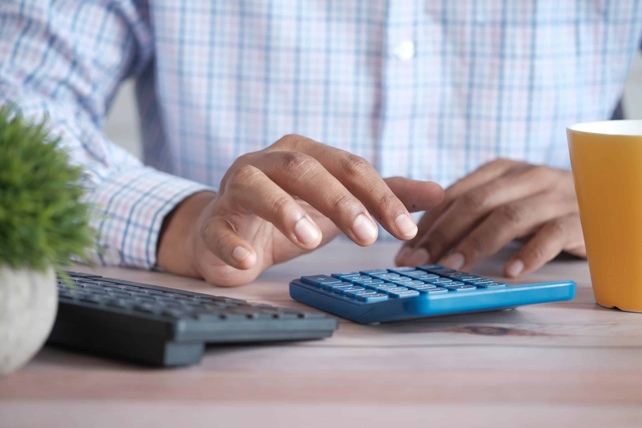 Number of employees in FBiH for a month lower for 4,589