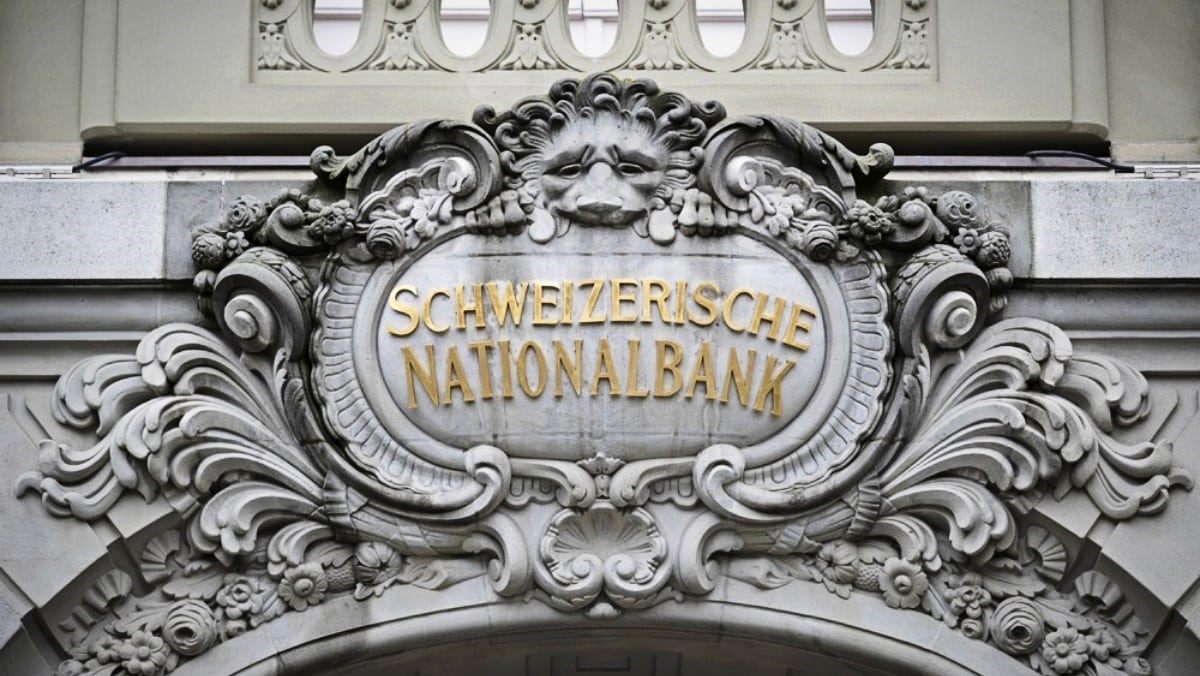 Switzerland National Bank lowered the interest rate