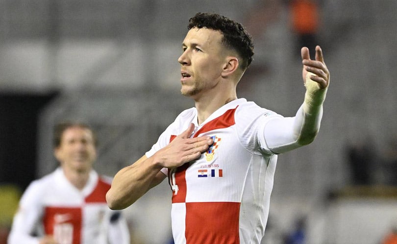 The famous Italian bowed to Perišić before 23.5 million companions