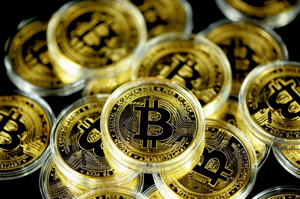 Bitcoin fell for more than 25 percent