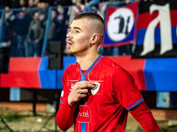 Fighter routinically mastered the wide hill with a great party Vuković