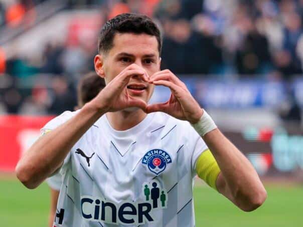 Haris Hajradinovic hit against Galatasaraya and helped Jack’s Fener