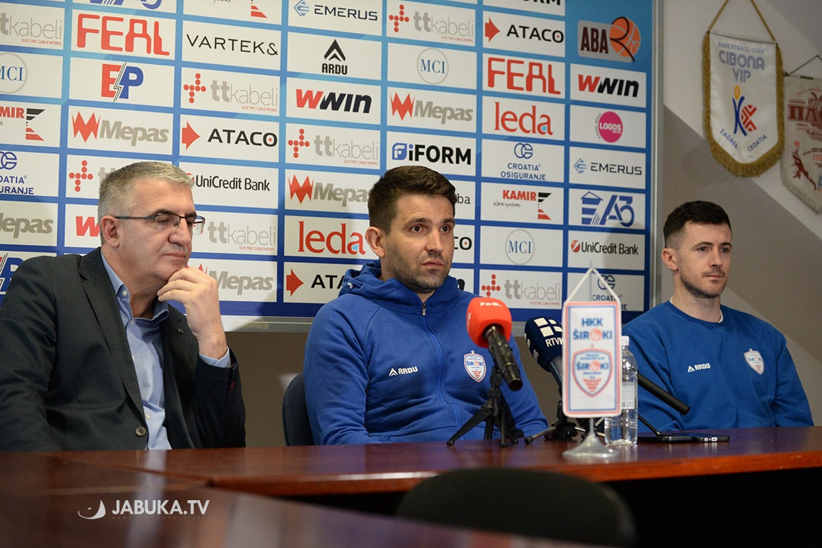 Marijan Bagarić presented as a new HKK wide coach
