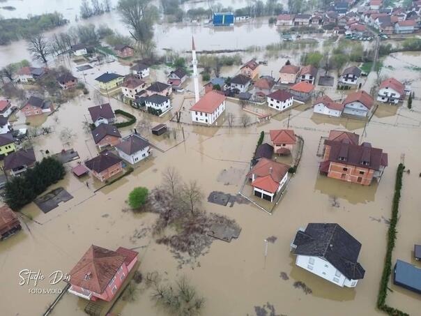 Inspirational gesture from Prijedor: Secured transport by boats on Bajram-Namaz