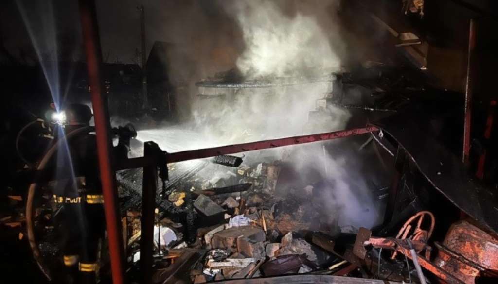 Russia and Ukraine continue air attacks as efforts are reinforced