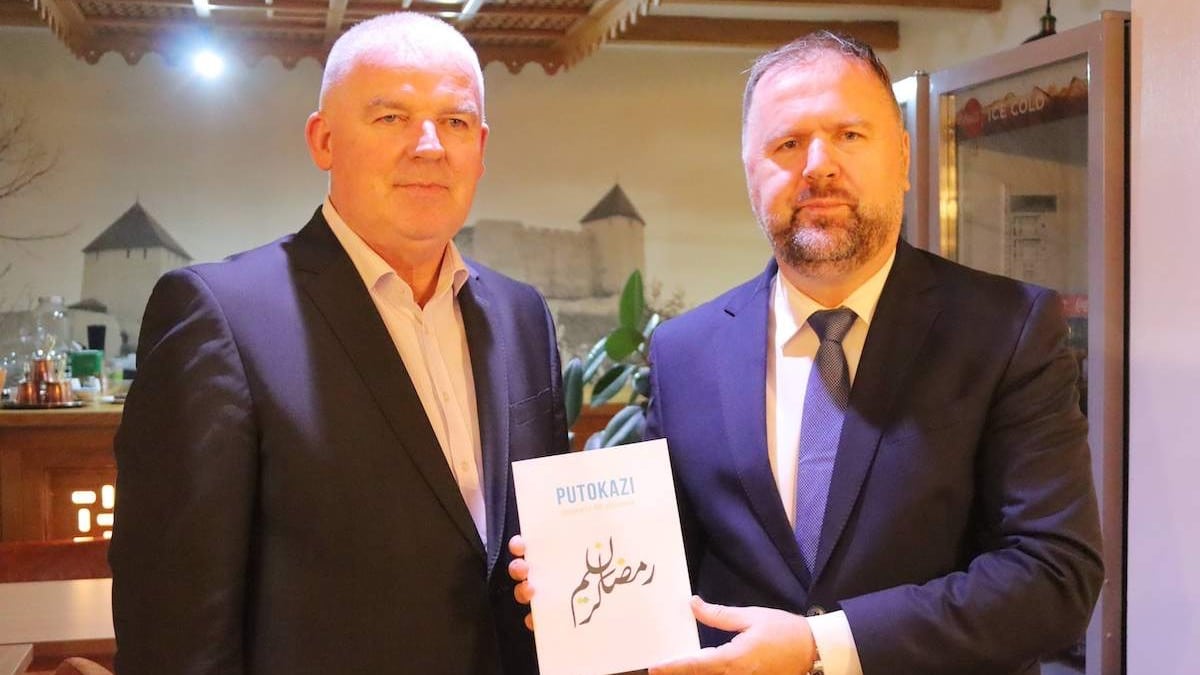 Majlis Tešanj announced an innovative book of the Qur’anic lessons: “Signposts: lessons from 30 juses”