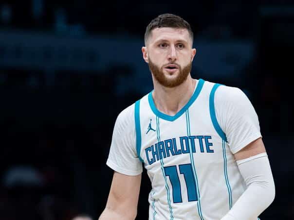 Minnesota convincing in Denver, Charlotte defeated in Atlanta