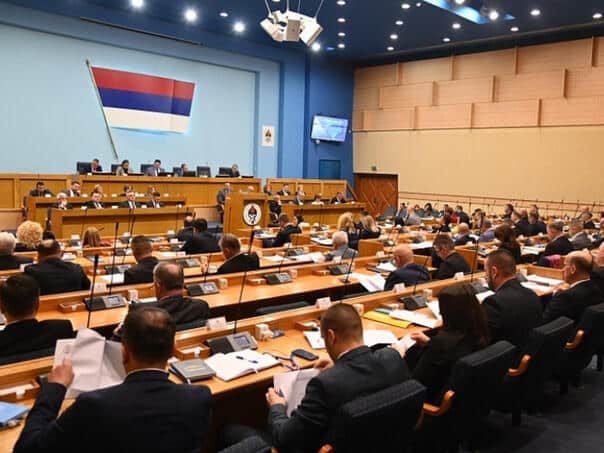 NSRS adopted a proposal to approach the adoption of a new constitution
