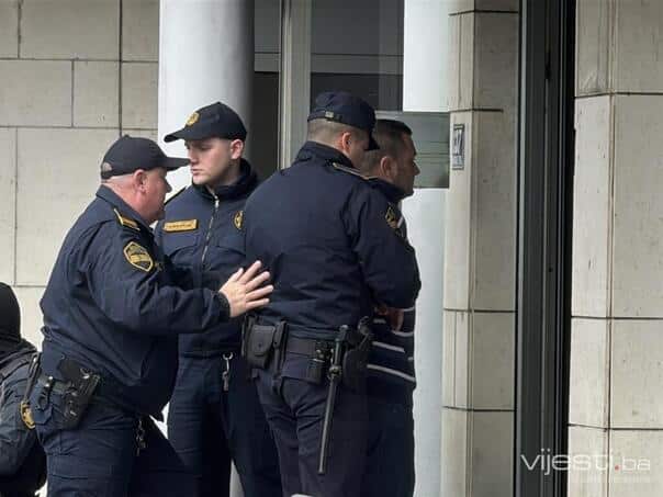 A hearing in Kalesija suspect held a hearing on the extension of custody