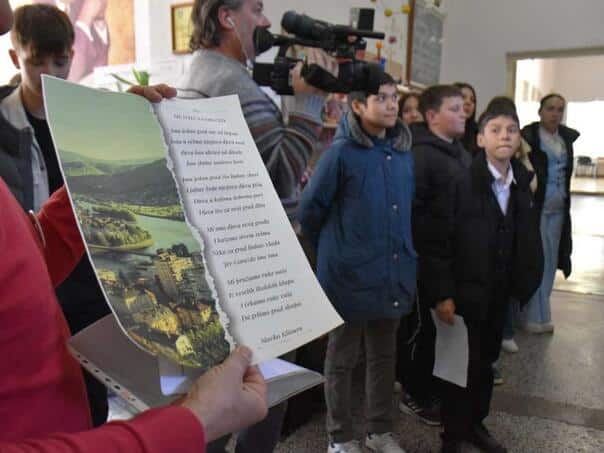 The performance of ‘relay of joy’ on the occasion of the day youth town Goražde