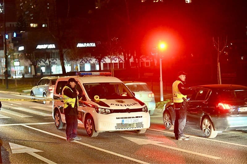 In walking in Sarajevo, a hammered two pedestrians, a driver in the escape