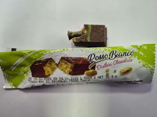 Withdrawing the Čokolodica ‘Rosso Bianco Dubai Chocolate’, the box found in the product