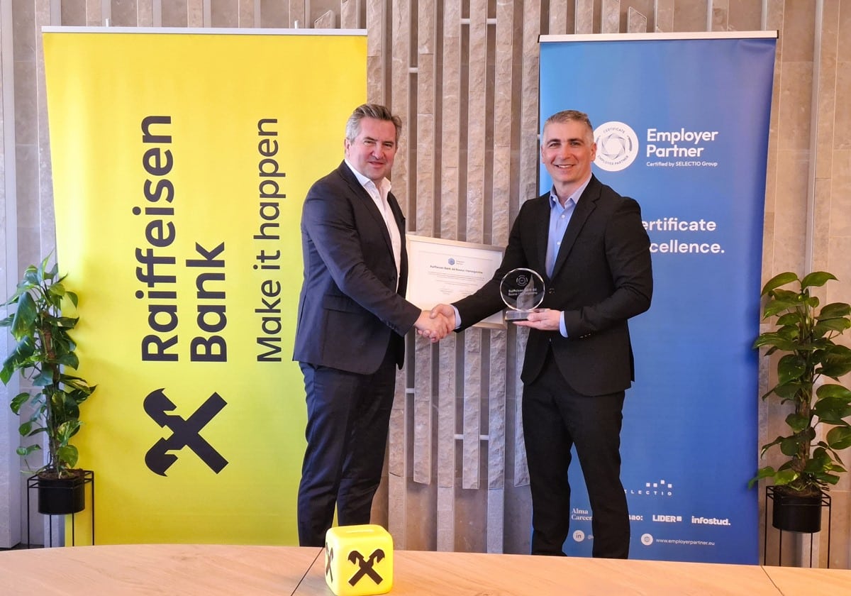 Raiffeisen Bank received a certificate for excellence in human resource management