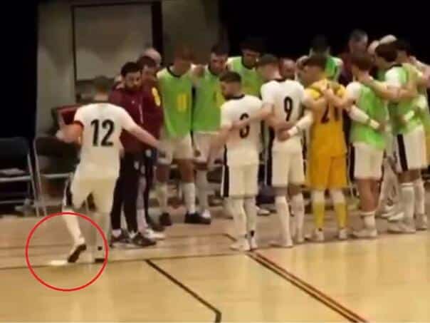 Scandal: A player of England kicked the flag of BiH on the floor
