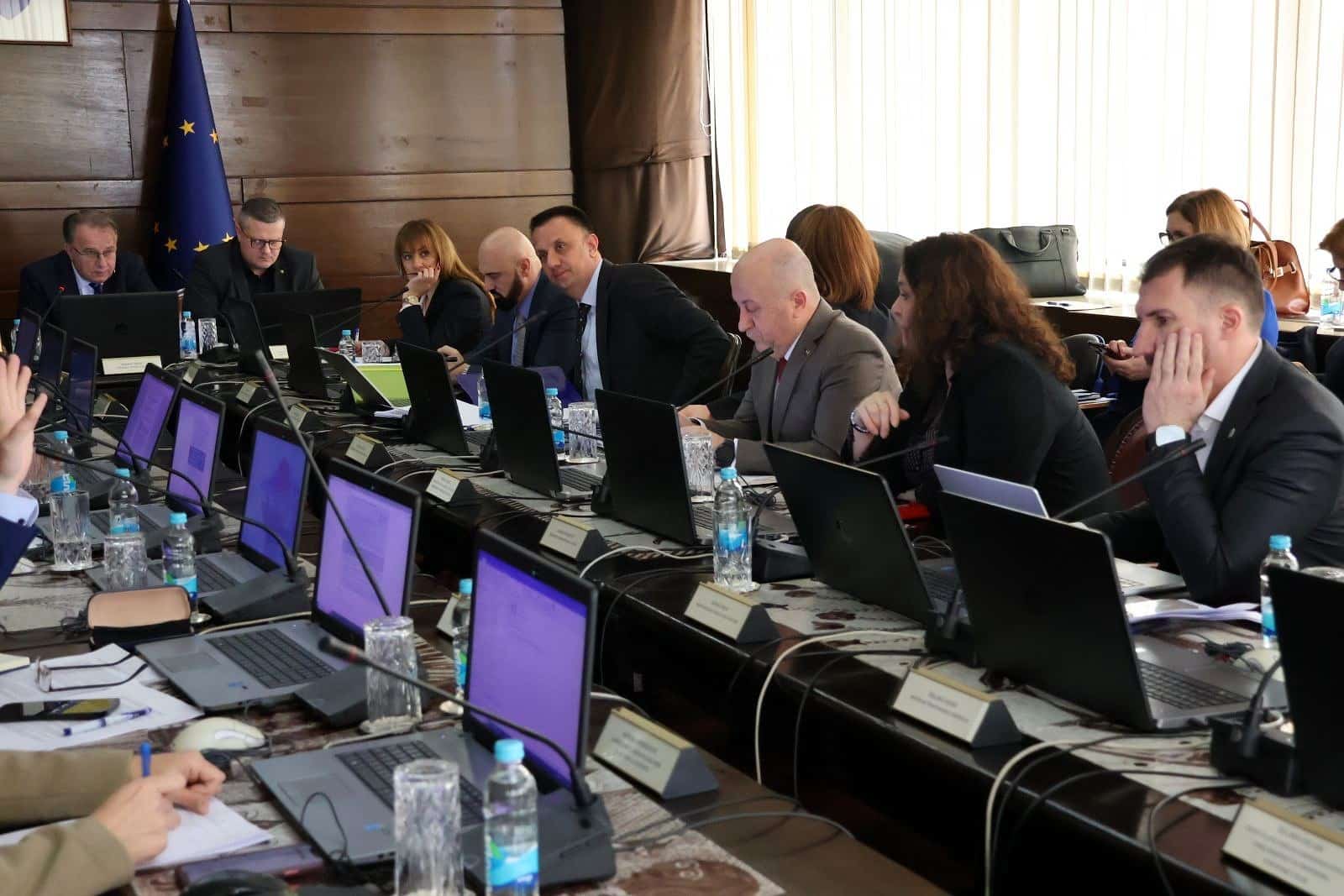 The FBiH Government adopts programs: for social protection institutions, and supporting safe houses and accommodation of victims of domestic violence 3.5 million KM