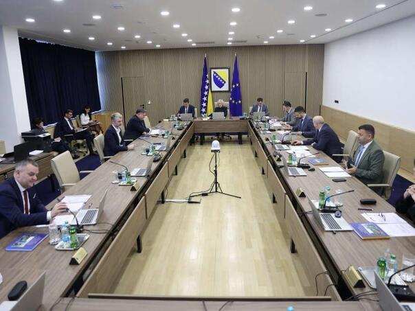 A session of the Council of Ministers is scheduled for today, will Ministers from the SNSD come?