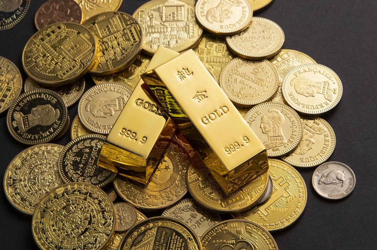 Investors turned to gold