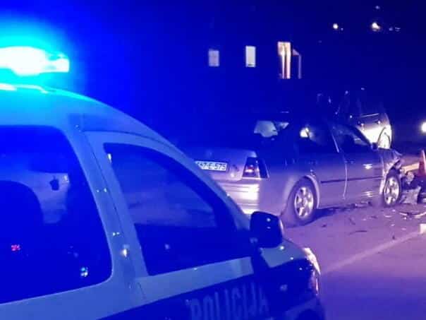 Two people are more easily injured in the three car crash in the Zenica settlement Radakovo