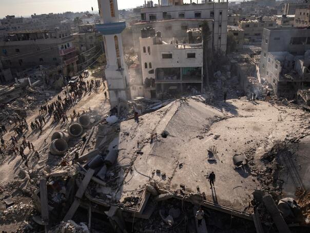 Israelis fully surrounded by Rafah, Gaza is now divided into three parts
