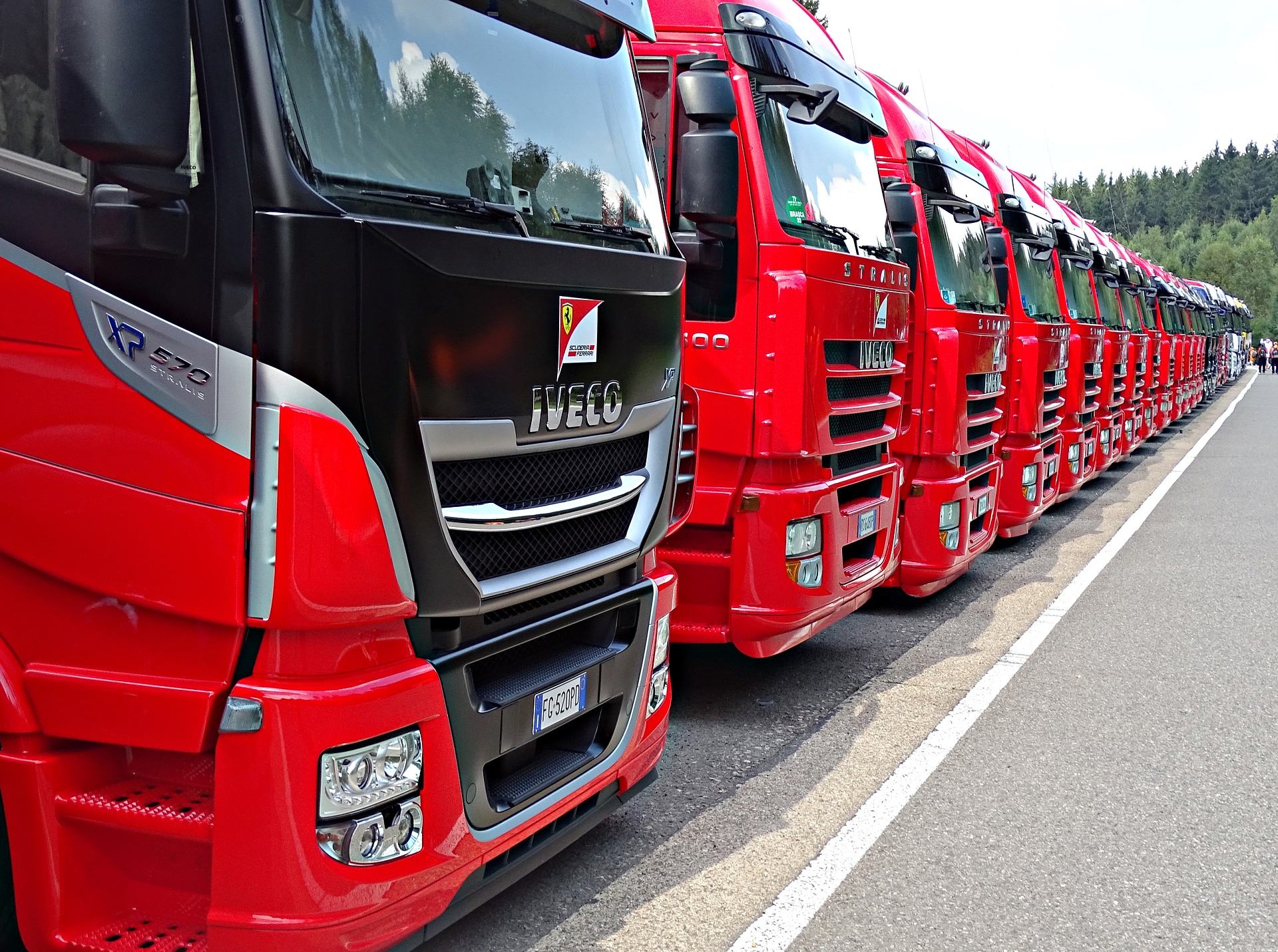 Delays the application of the ‘French model’ to 4. May