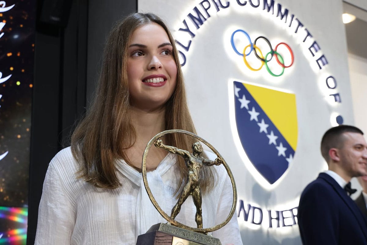 Lana Pudar goes to the US